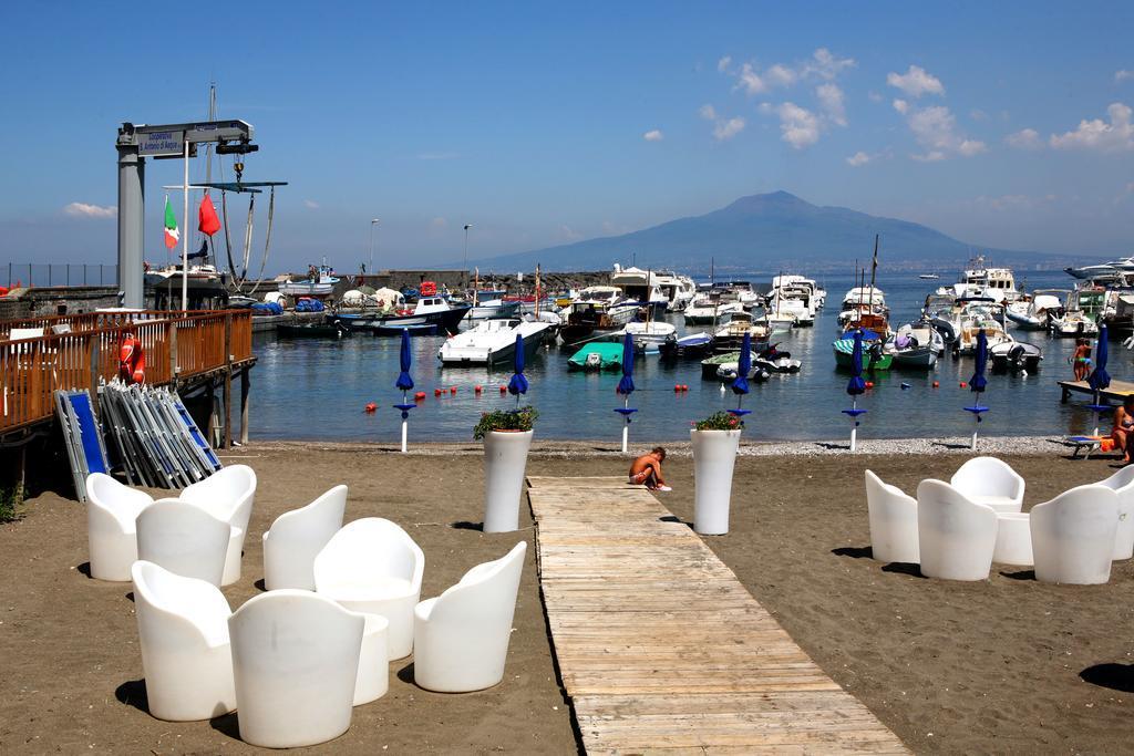 Le Ancore Hotel Vico Equense Exterior photo