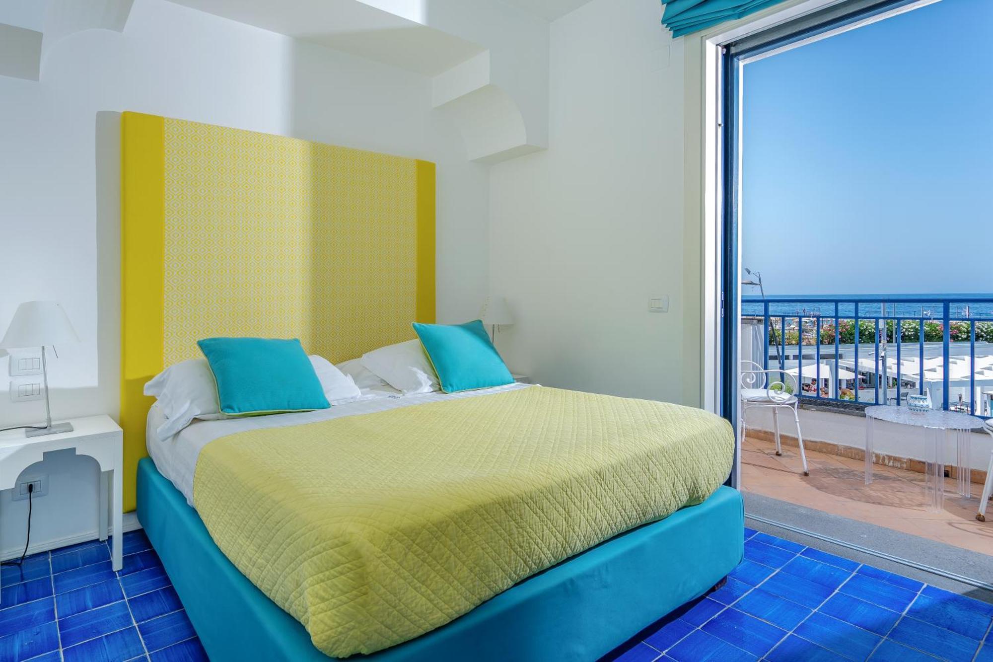 Le Ancore Hotel Vico Equense Exterior photo